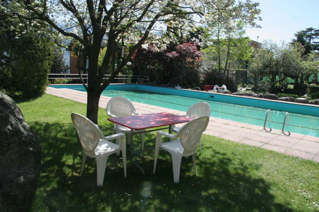 Residenza Paradiso Di Vacanze Minusio Luaran gambar